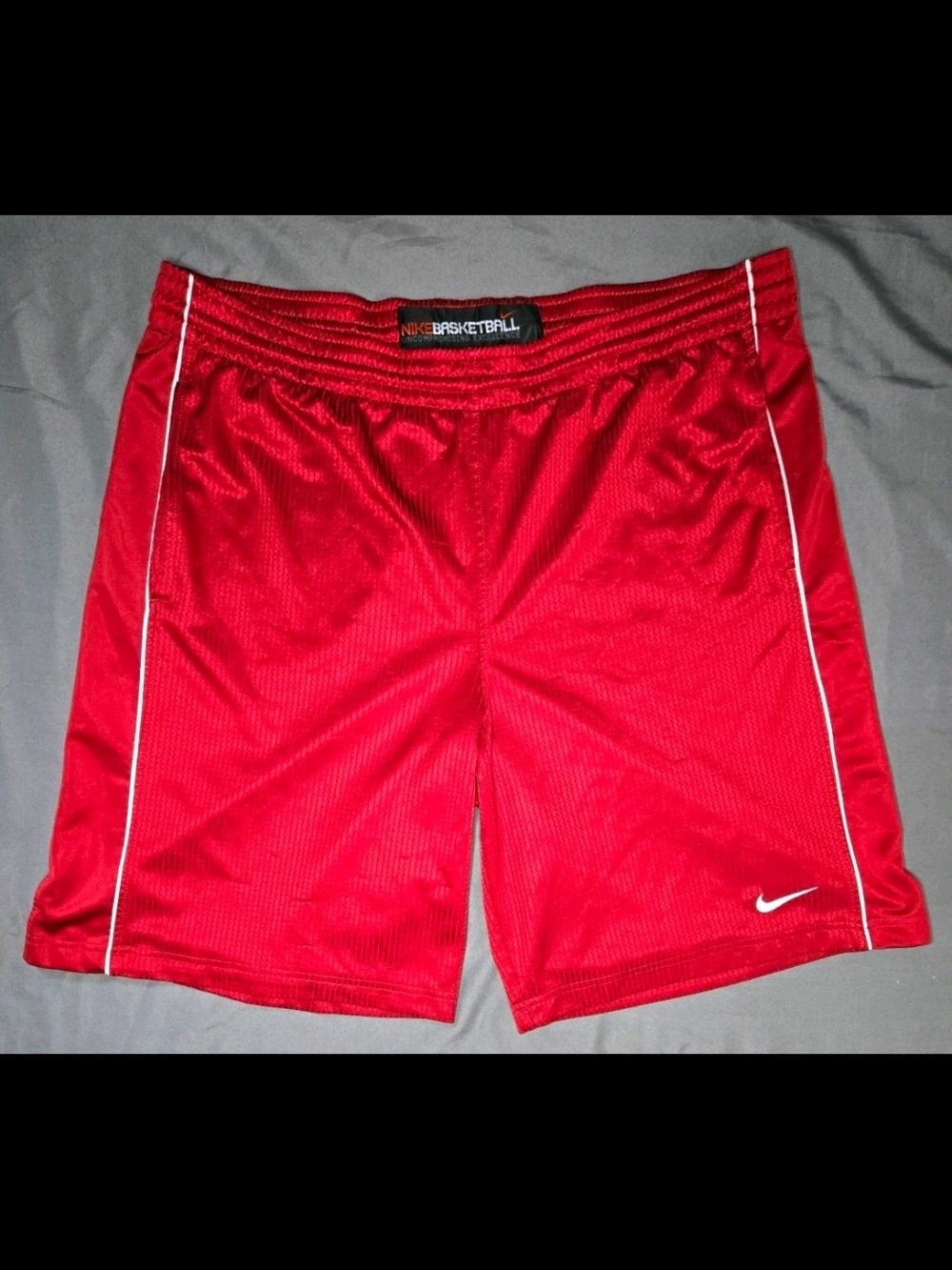 Vintage Y2K Nike Basketball Shorts Red Mesh White Piping Size Large w/ Pockets